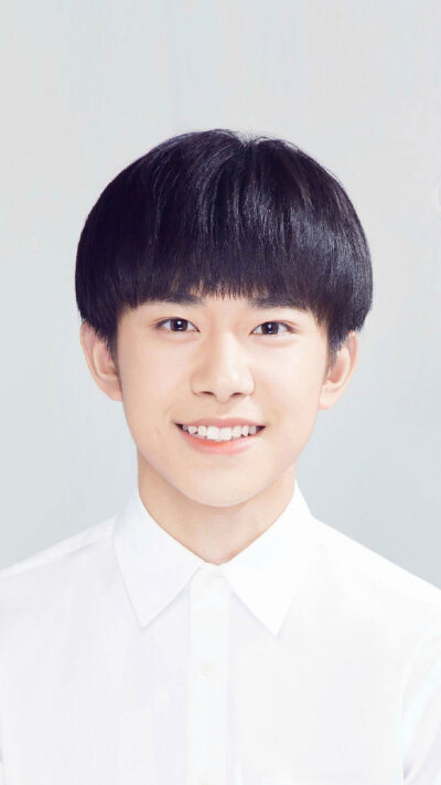 TFBOYS 易烊千玺 