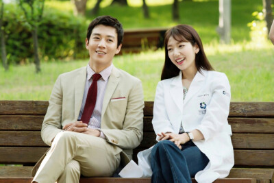 《Doctors》金来沅。朴信惠 