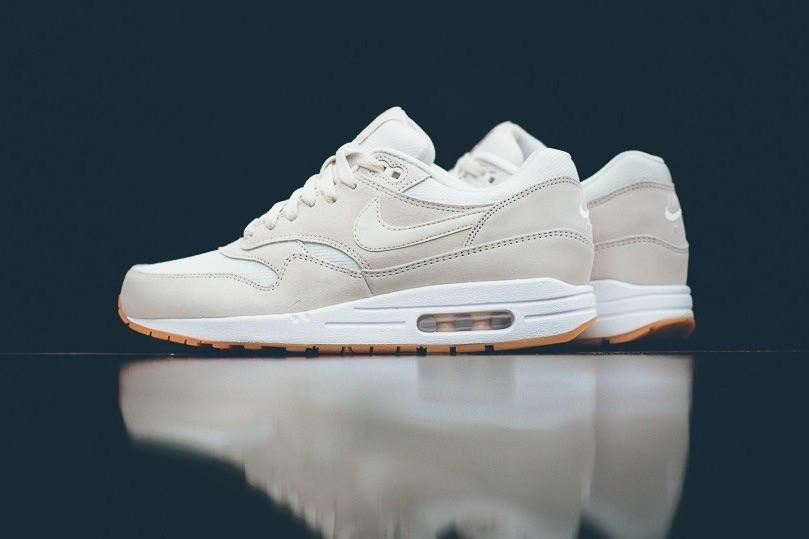 Nike Air Max 1 Essential "Phantom" …