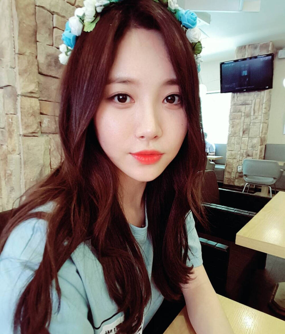 金亚荣yura自拍头像