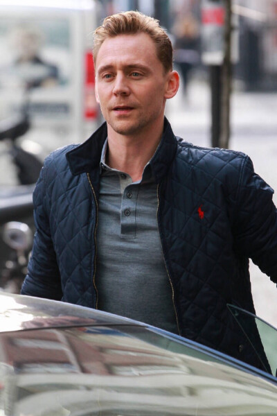 Tom Hiddleston 