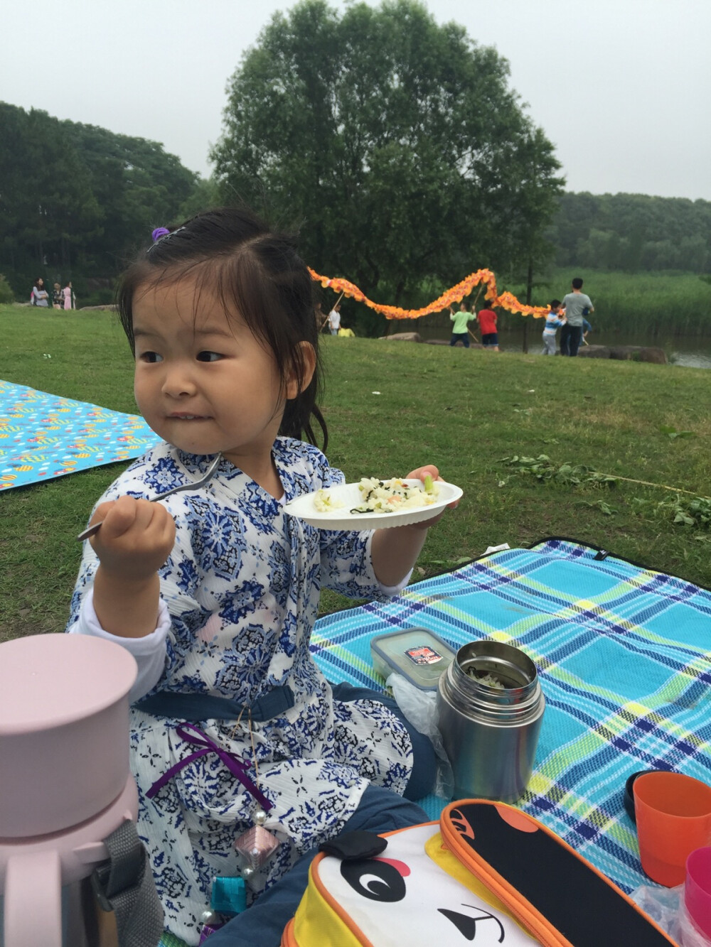 又一件唐半臂，兔兔龙的幼儿园端午节庆装束