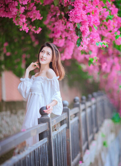 长颈鹿先生唯美人像摄影，美梦初醒，泪眼滂沱