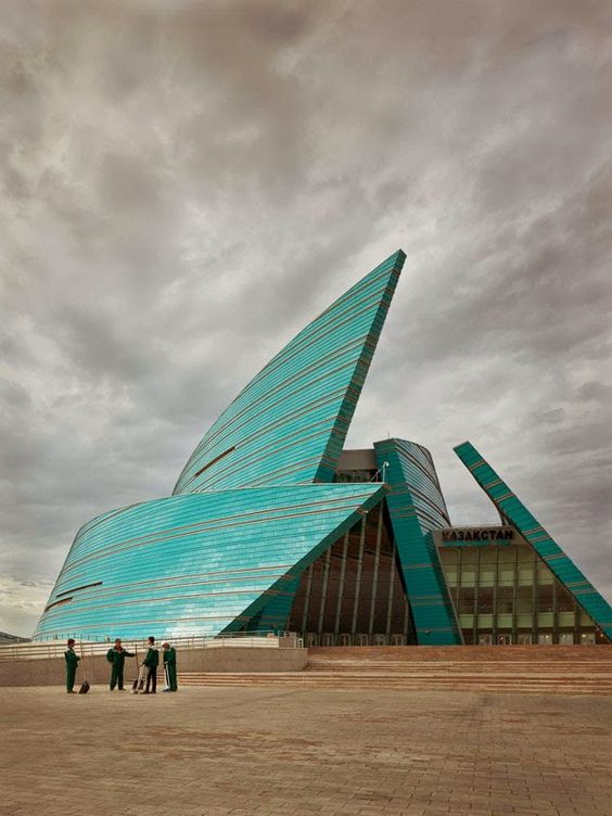 Kazakhstan Central Concert Hall, Astana, 2009, architect Manfredi Nicoletti, photo by Frank Herfort: