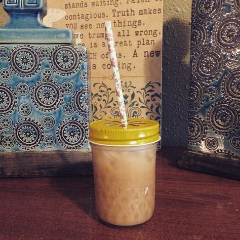 Iced coffee in my Mason Jar! Accessories from @masonjarlifestyle