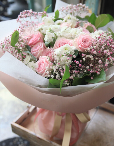 ⁂迷恋⁂满天星⁂西岱岛北京送花进口鲜花速递12支粉玫瑰粉色满天星花束 粉心