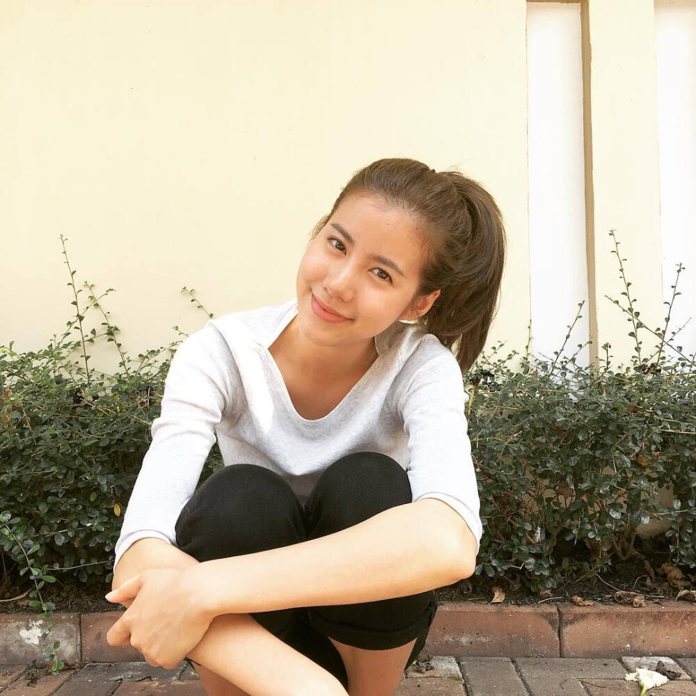 esther 小尼姑 个人ins更新 素颜的你美腻了