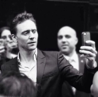 Tom Hiddleston 抖森