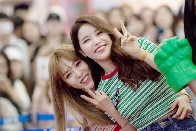 mamamoo文星伊玟星moonbyulyisolar金容仙颂乐日月教主