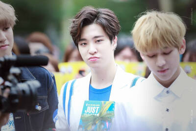 # 崔荣宰 # GOT7 〔图转微博，出处见水印〕