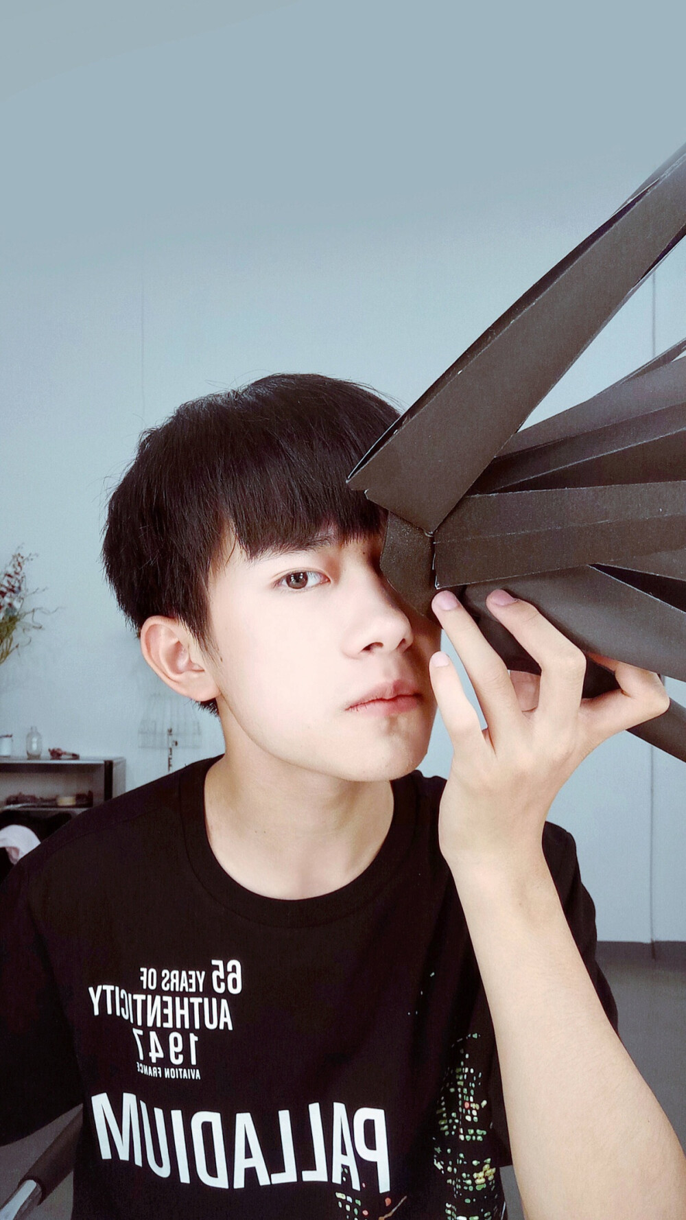 #易烊千玺 #TFBOYS 微博更新去水印 自制手机壁纸手机桌面背景iPhone锁屏 高清 帅气