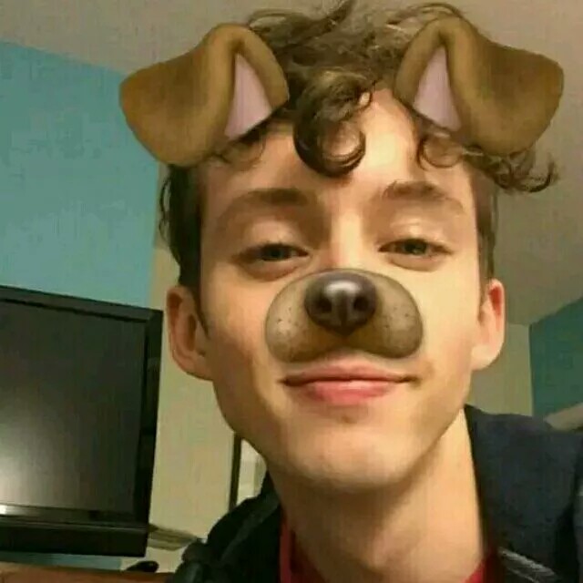 Troye Sivan 戳爷