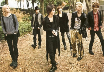 6人 KAT-TUN