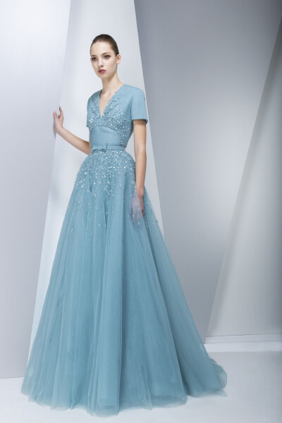 GH by Georges Hobeika 乔治斯·荷拜卡休闲日装副线品牌GH 2015秋冬发布。