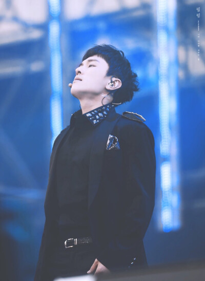 SHINHWA 신화 神话 Dane Kim 김동완 金烔完 Kim Dong Wan