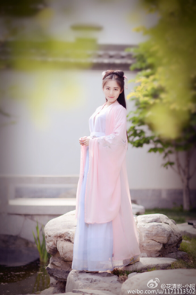 弦中听心曲指上流清音服装如梦霓裳汉服网摄影古典新风尚