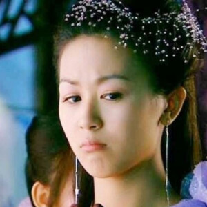 古装美人唐宁可爱的一面