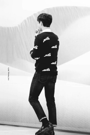 朴宝剑~看着这张神颜呜呜呜呜我说不出话来