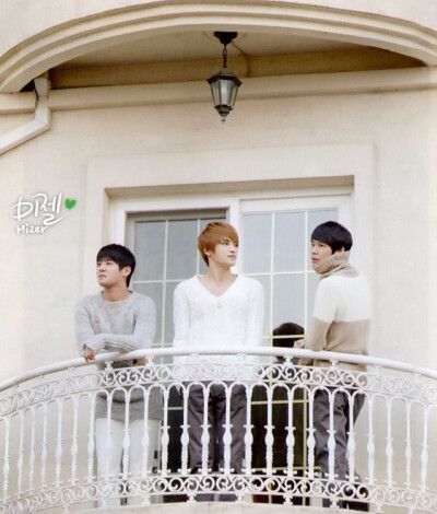 JYJ