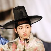 #宋仲基##songjoongki# 玩话筒的女林宝宝好可爱