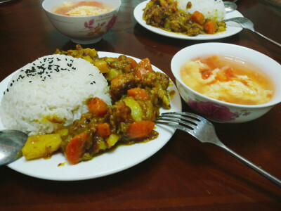 咖喱鸡饭+西红柿鸡蛋汤～
