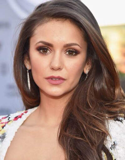 Nina Dobrev