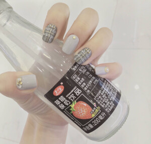 会跳舞的指甲。