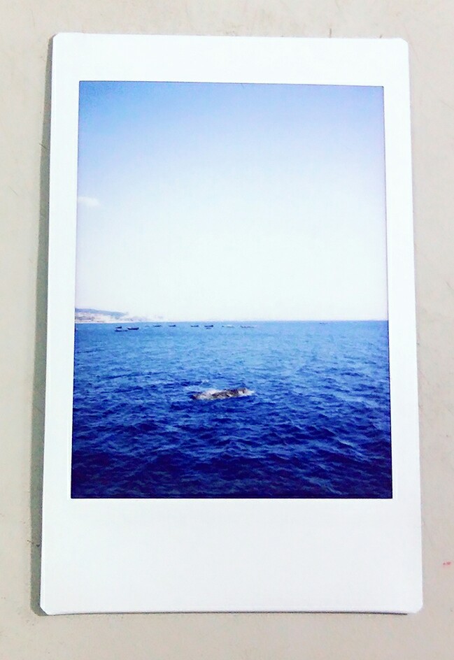 2016.06.24 大连
考完试那天，一起看海好不好
instax mini 8