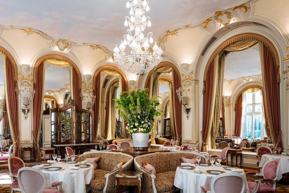 经历了接近4年的大装修后的巴黎里兹酒店 The Ritz Paris