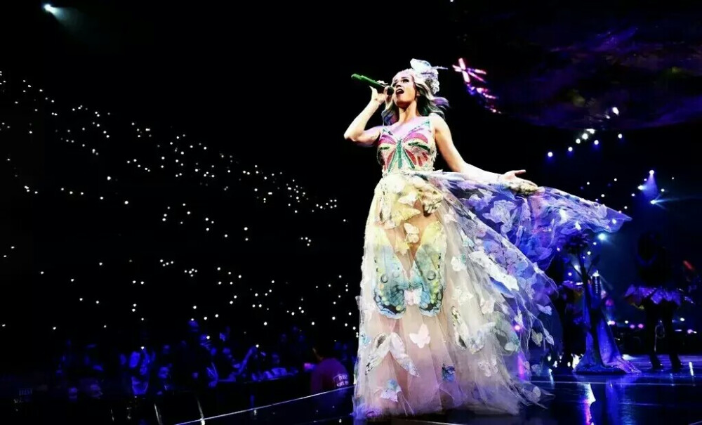 Katy Perry。