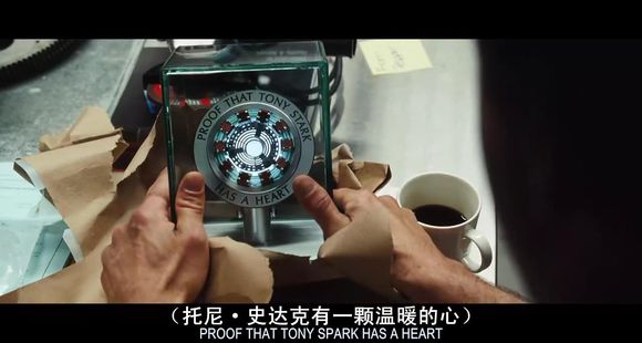 proof that tony stark has a heart 托尼斯塔克有一颗温暖的心