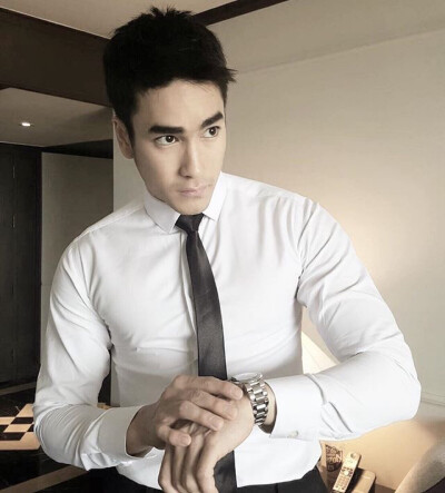 nadech 