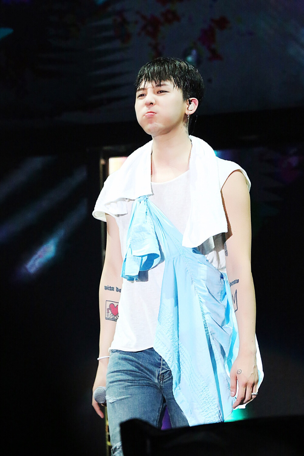 权爱人 / 想看你笑，想看你闹