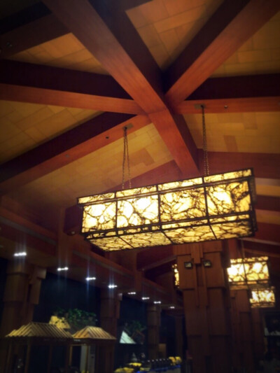 夜不深，人未醉