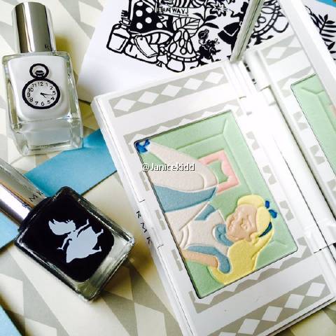 RMK x Alice in Wonderland 修容盘