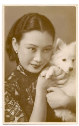 胡蝶(1908.3.23－1989.4.23)，原名胡瑞华，民国第一美女，中国早期最著名的影星，生于上海，祖籍广东鹤山。胡蝶是横跨中国默片时代和有声片时代的电影皇后，1931年主演中国第一部有声电影《歌女红牡丹》，上映后轰动…