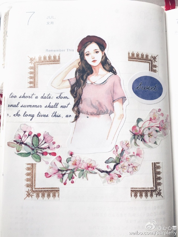 7月扉页！这几天超忙啊！都没顾上贴手帐，刚开始7月，MT金色边框、三妞家新品垂丝海棠三妞家的这次质量超好，有两款没买，还要继续下单、花漾家夏日蜜语贴纸、N-plus十四行诗，她家也超难抢的！@花漾和风手帐 @Sannuus77 @一起学手帐排版 @文具控万事屋