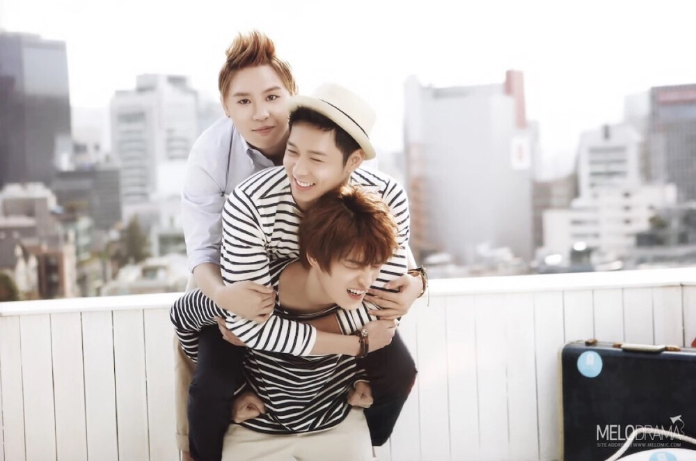 JYJ