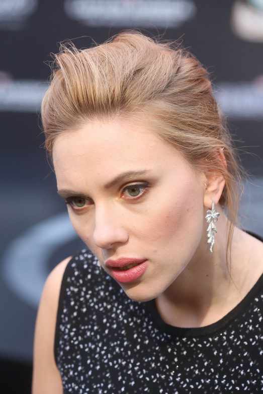 斯嘉丽·约翰逊（Scarlett Johansson）#黑寡妇#女神#头像#壁纸#桌面#汤包#寡姐#小斯