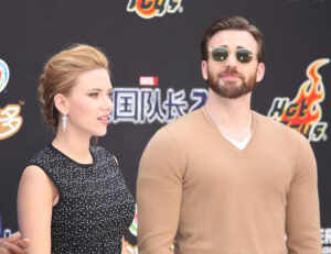 斯嘉丽·约翰逊（Scarlett Johansson）#黑寡妇#女神#头像#壁纸#桌面#汤包#寡姐#小斯