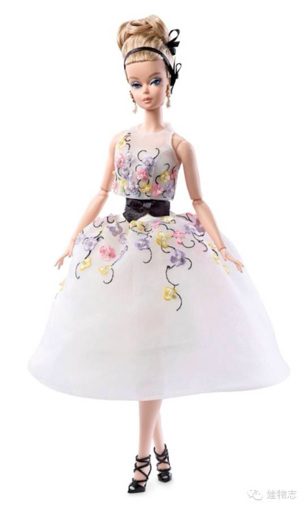 DGW56经典鸡尾酒礼服裙芭比（ClassicCocktail Dress Barbie），金标签（Gold Label），Silkstone关节体，预计发售价$99.99