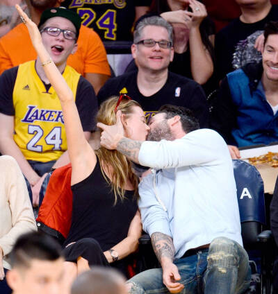 Adam Levine&Behati Prinsloo