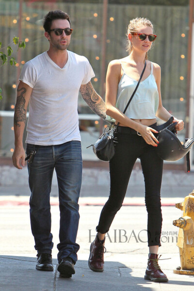 Adam Levine&Behati Prinsloo