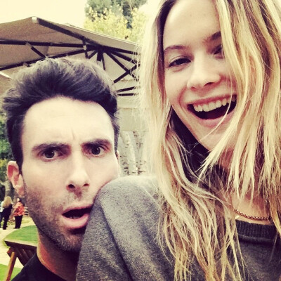 Adam Levine&Behati Prinsloo