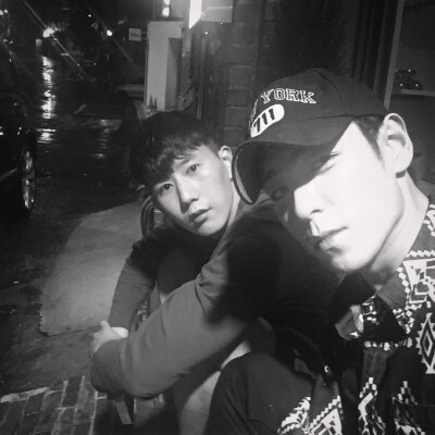 崔胜铉 ins更新相关