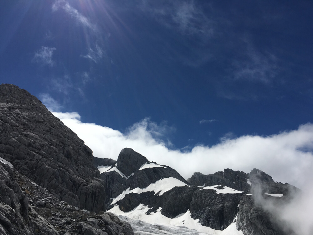 玉龙雪山· 雨后初霁