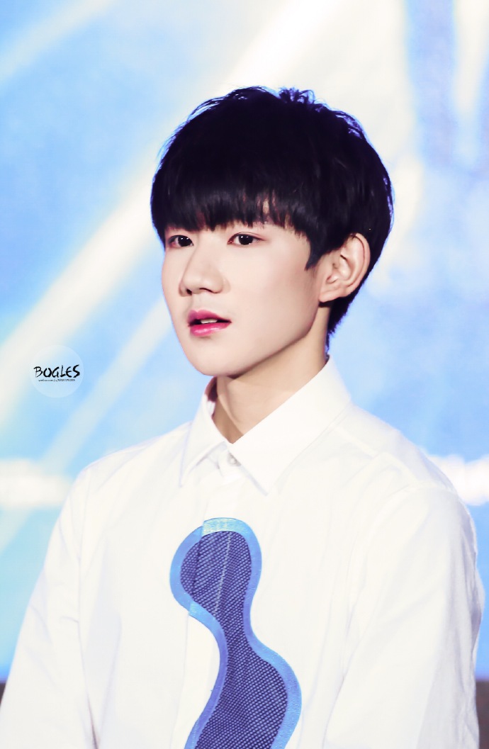 #王源# 隋玉。@TFBOYS-王源