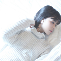 自截；女头；思君时奏美人曲