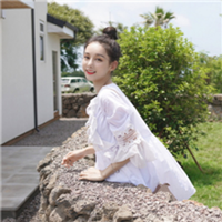 自截；女头；思君时奏美人曲