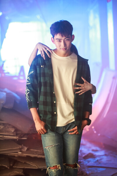 2PM 옥택연 玉泽演 Ok Taec Yeon